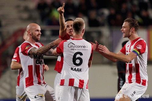 关键时刻斯图加特备战荷甲,伤情更新细节曝光,悬念犹存,轮换策略成焦点 关键时刻斯图加特备战荷甲,伤情更新细节曝光,悬念犹存,轮换策略成焦点