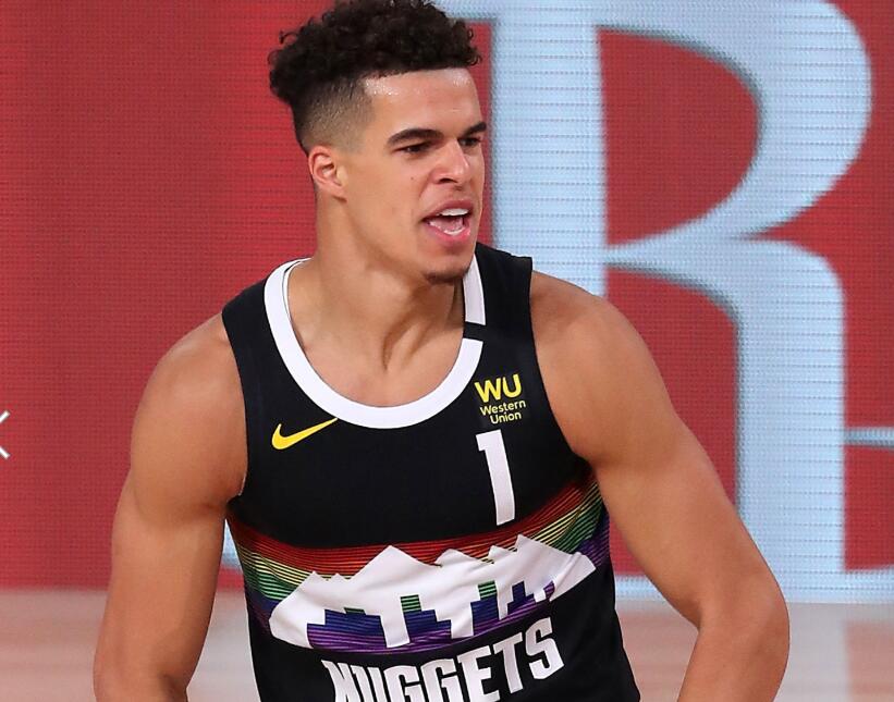 丹佛掘金训练开放日，冲刺阶段主帅复盘引欢呼，欧篮联在即，球探报告显示潜力的简单介绍