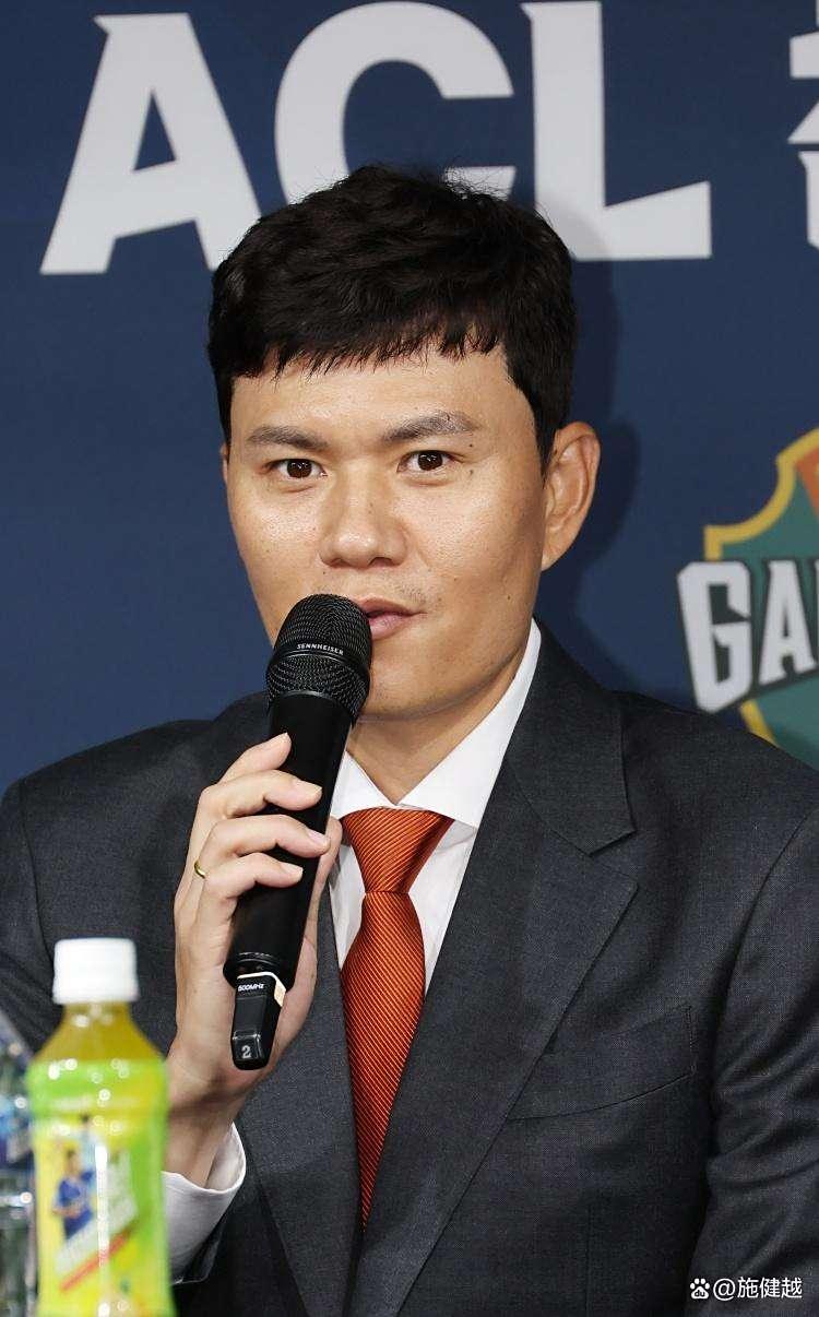 包含国王杯赛程吃紧，成都蓉城关键时刻远射贴柱，更衣室稳定，心理建设被强调的词条