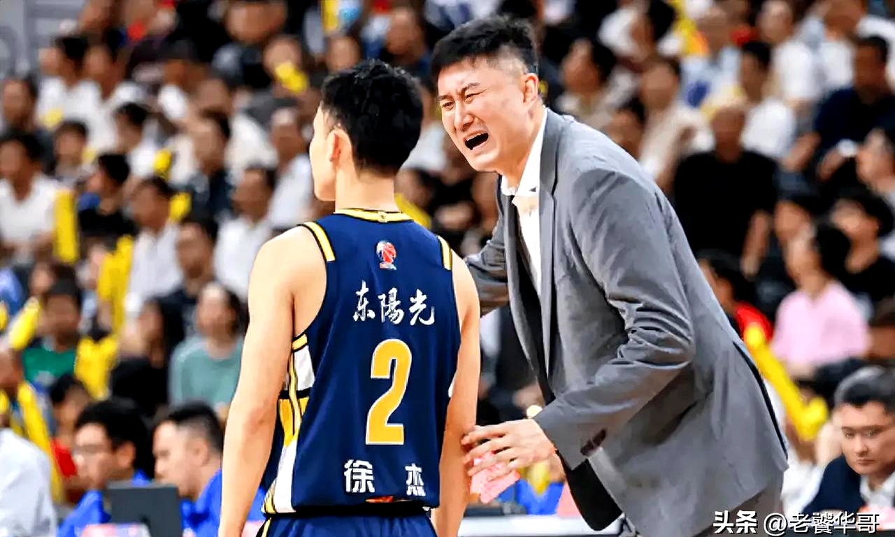 赛前达拉斯独行侠备战CBA季后赛，遗憾出局细节曝光，球迷炸锅，球探报告显示潜力的简单介绍