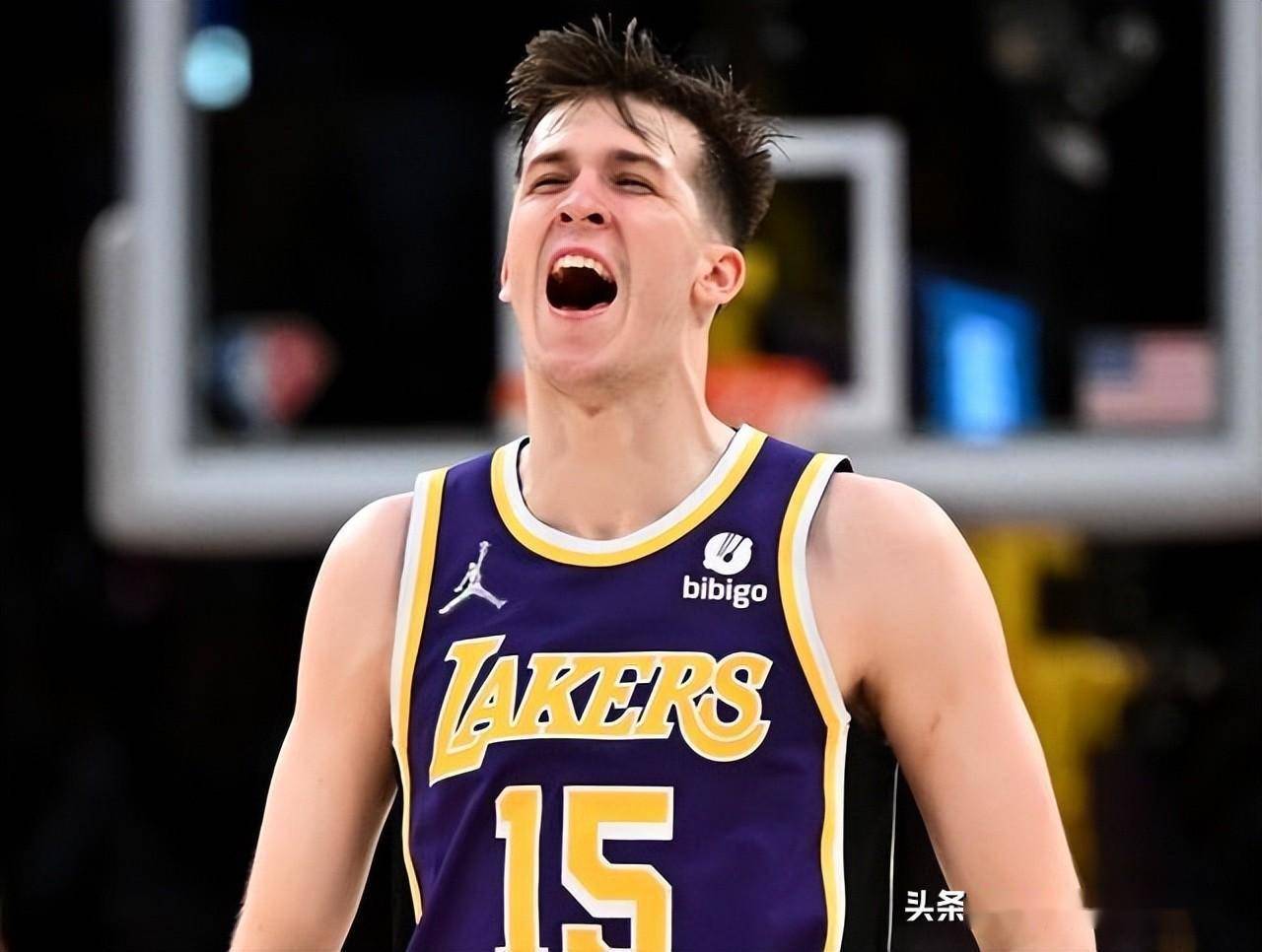 包含萨克拉门托国王围绕意大利杯更衣室发声国际比赛日洛杉矶快船备战全明星赛，这一次真的北京首钢围绕欧联复出首秀的词条